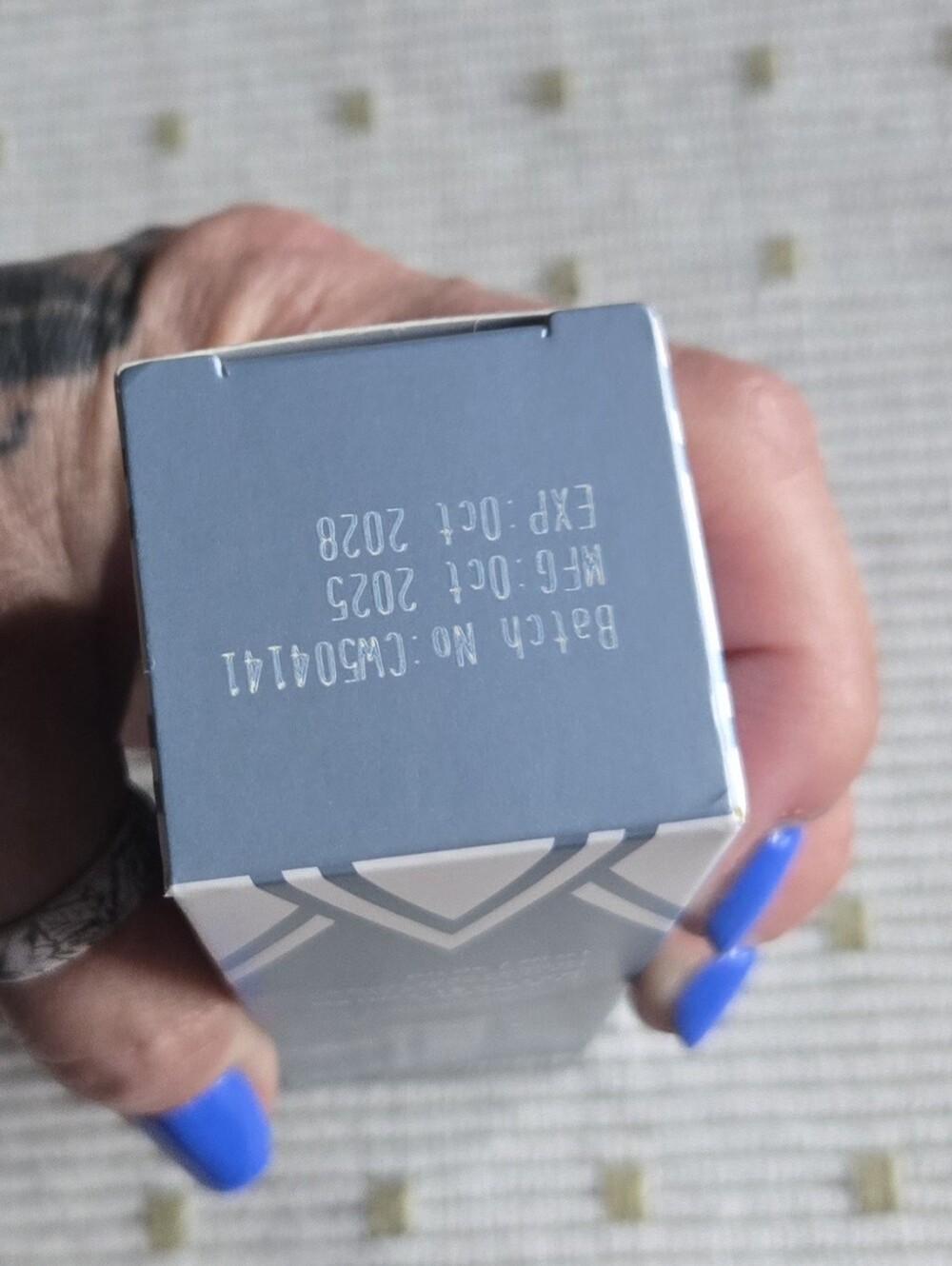 PRIMEskin Color Changing Foundation - Picture 3 of 5
